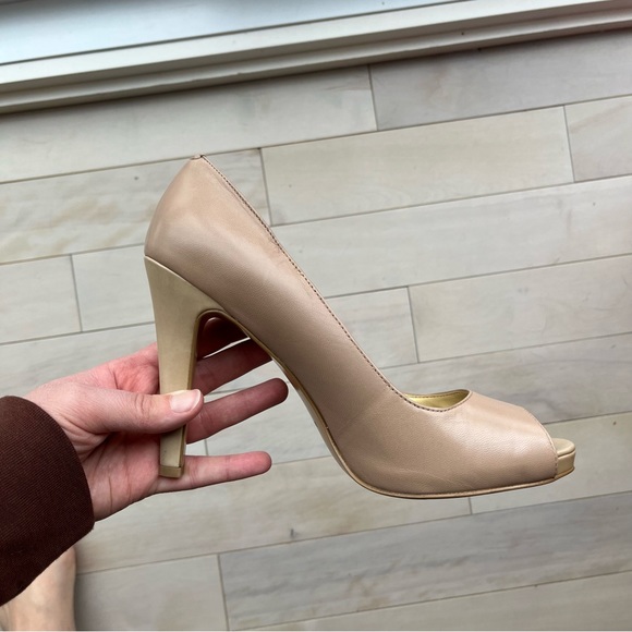 Nine West beige leather heels - Picture 8 of 14